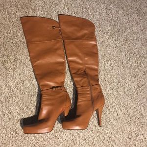 Luichiny knee high brown boots, size 8!